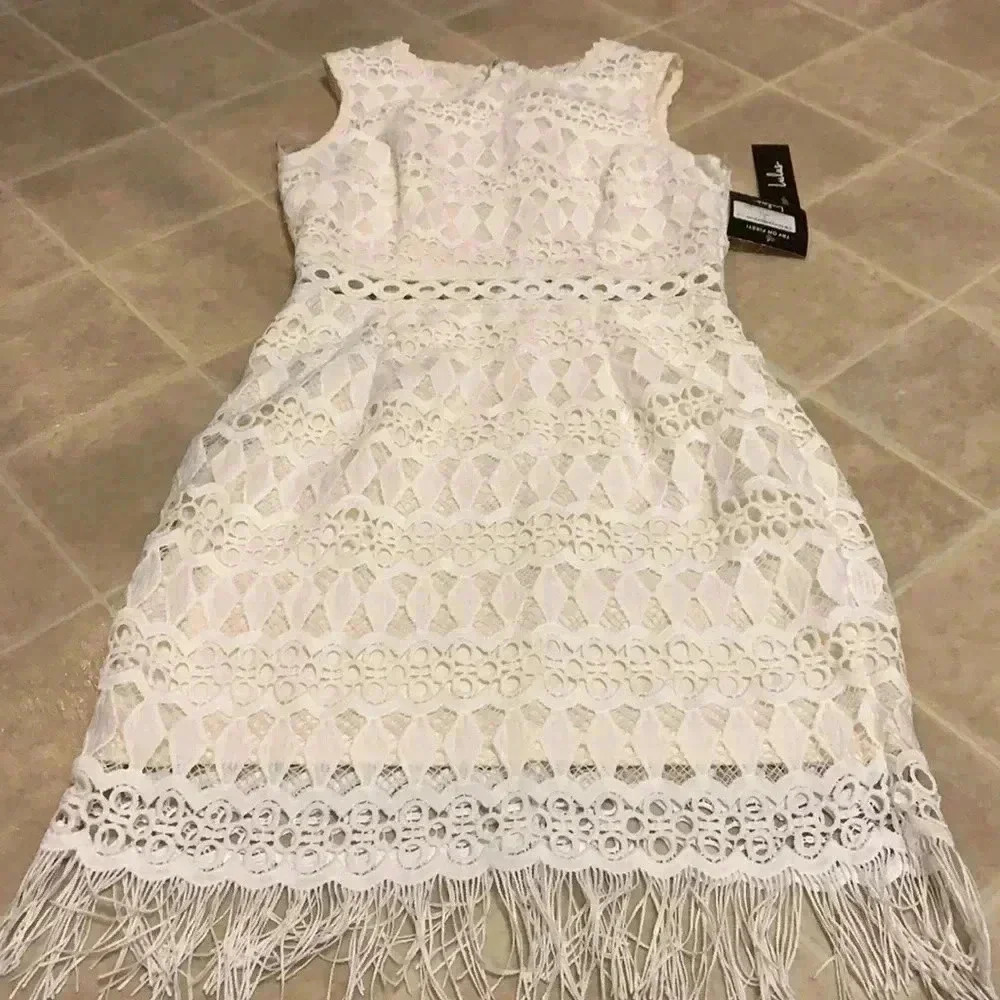 Lulus - Picture 4 of 7